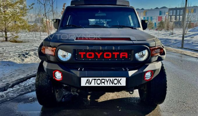 Toyota FJ Cruiser 2006 года