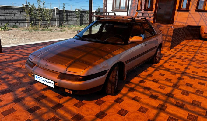 Mazda 323 1992 года