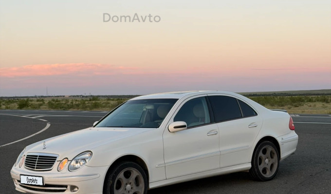 Mercedes-Benz E-Класс 2004 года
