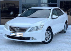 Toyota Camry 2013 года