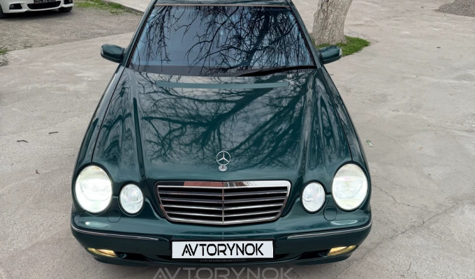 Mercedes-Benz E-Класс 2000 года