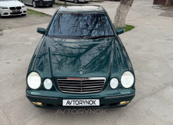 Mercedes-Benz E-Класс 2000 года