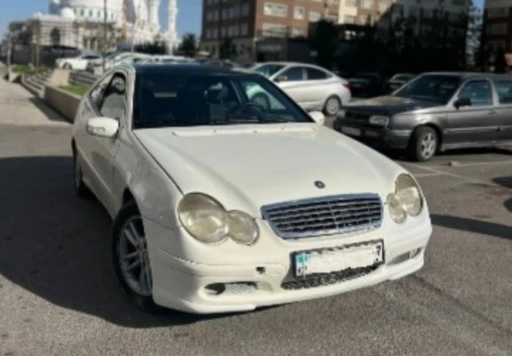 Mercedes-Benz C-Класс 2002 года