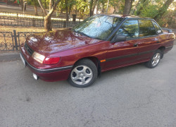 Subaru Legacy 1992 года