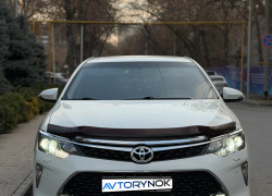 Toyota Camry 2015 года