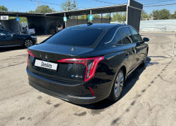 Hongqi E-QM5 2024 года
