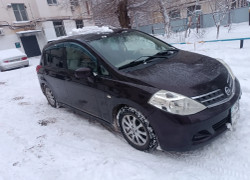 Nissan Tiida 2010 года