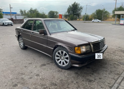 Mercedes-Benz 190 1993 года