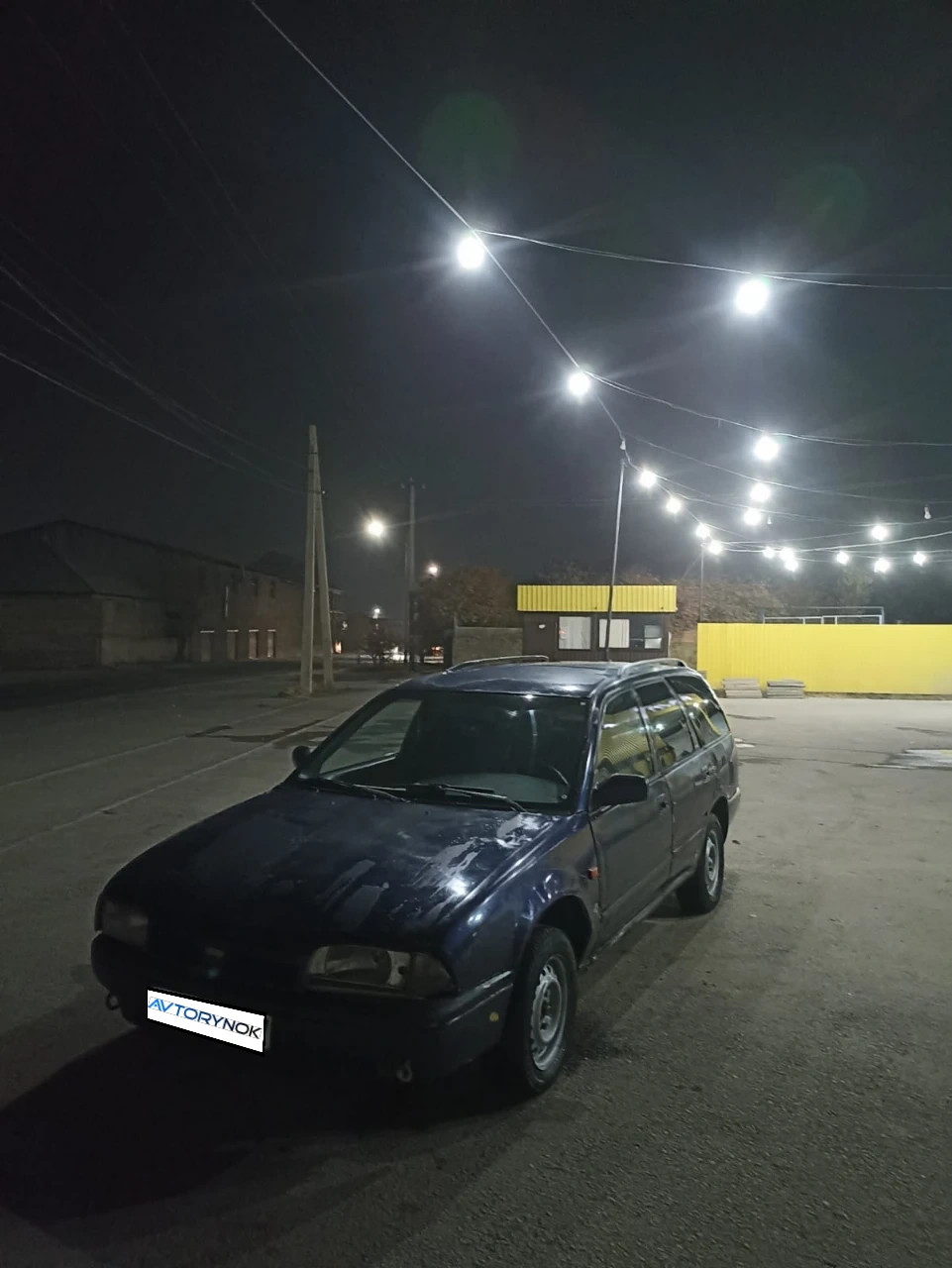 Nissan Primera, 1990