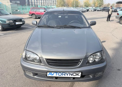 Toyota Avensis 2001 года