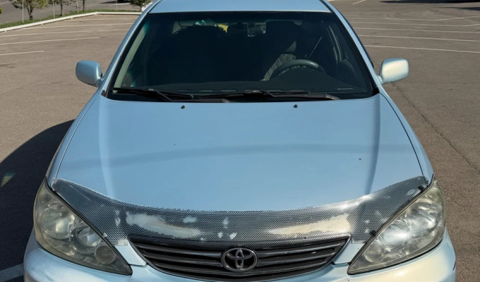Toyota Camry 2005 года
