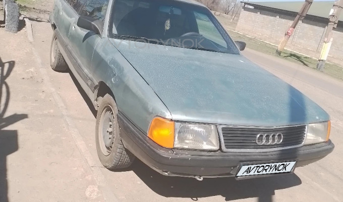 Audi 100 1990 года