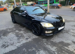 Mercedes-Benz S-Класс 2007 года