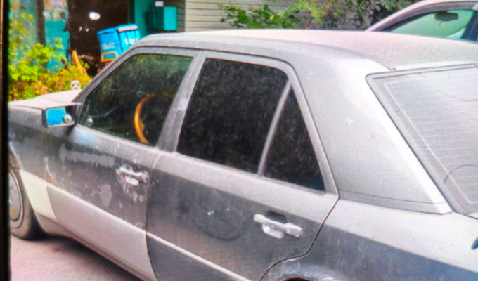 Mercedes-Benz E-Класс 1990 года