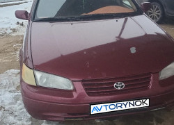 Toyota Camry 1998 года