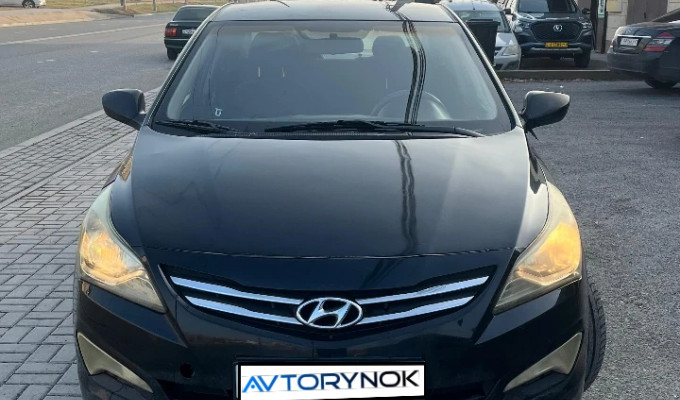 Hyundai Accent 2015 года