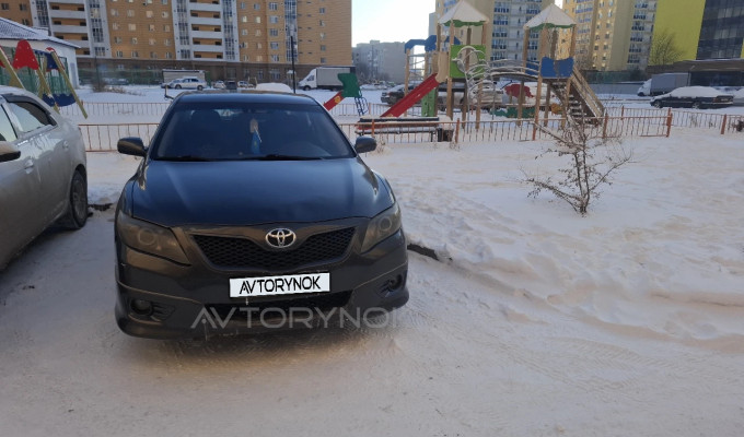 Toyota Camry 2011 года