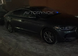 Hyundai Elantra 2018 года