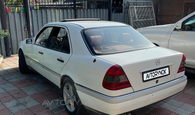 Mercedes-Benz C-Класс 1994 года