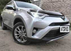 Toyota RAV4 2017 года