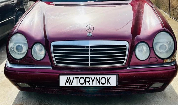Mercedes-Benz E-Класс 1996 года