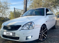 ВАЗ (Lada) Priora 2013 года