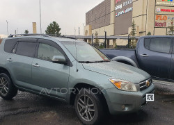 Toyota RAV4 2007 года