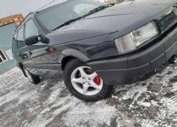 Volkswagen Passat 1993 года