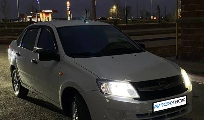 ВАЗ (Lada) Granta 2014 года