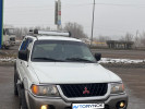 Mitsubishi Montero Sport 2000 года
