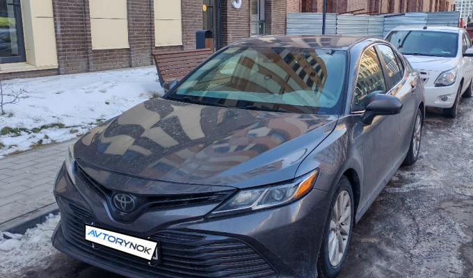 Toyota Camry 2019 года