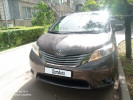 Toyota Sienna 2017 года