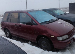 Nissan Prairie 1990 года