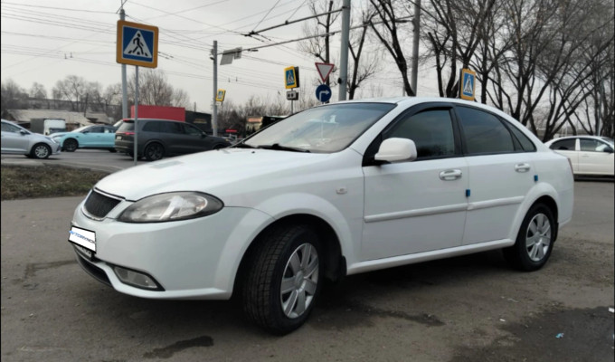 Daewoo Gentra 2014 года
