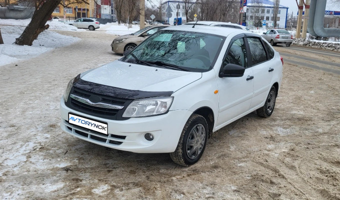 ВАЗ (Lada) Granta 2015 года