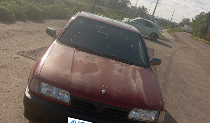 Nissan Primera 1994 года