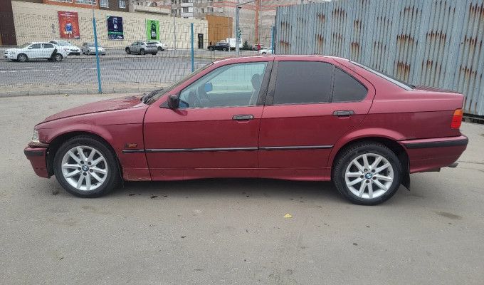 BMW 3 серия 1994 года