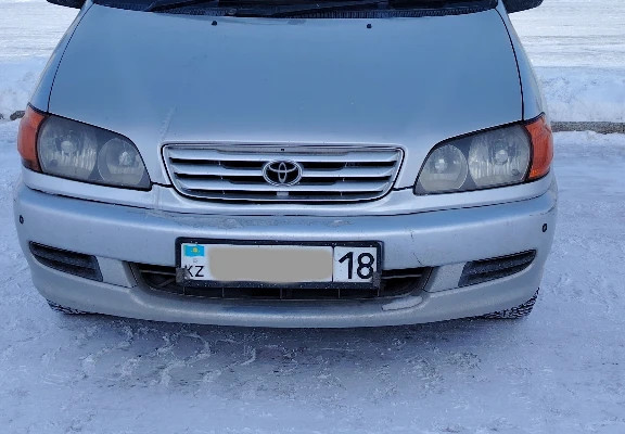 Toyota Ipsum 1996 года