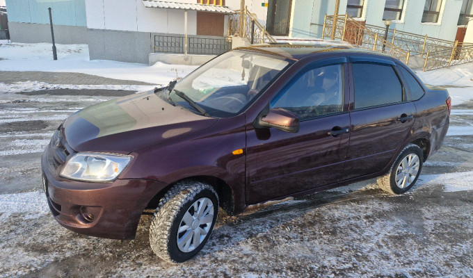 ВАЗ (Lada) Granta 2012 года