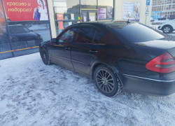 Mercedes-Benz E-Класс 2004 года