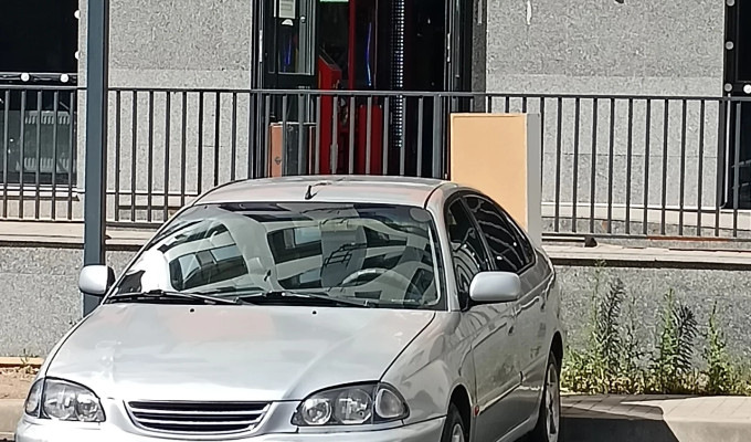 Toyota Avensis 1999 года