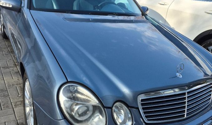Mercedes-Benz E-Класс 2003 года