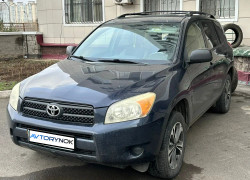 Toyota RAV4 2007 года