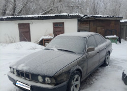 BMW 5 серия 1990 года