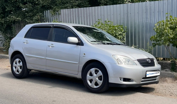 Toyota Corolla 2002 года