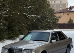 Mercedes-Benz E-Класс 1991 года