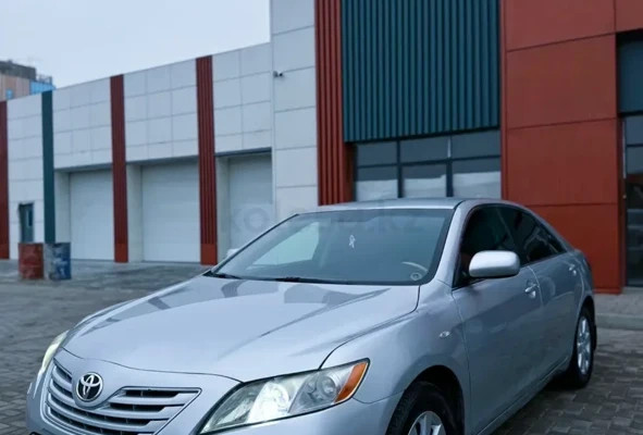Toyota Camry 2006 года