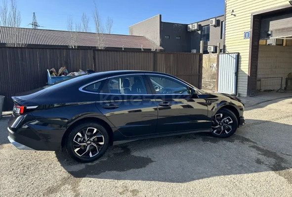 Hyundai Sonata 2024 года