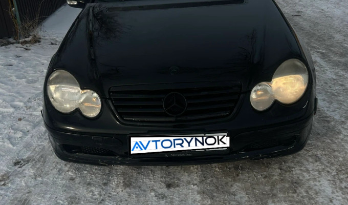 Mercedes-Benz C-Класс 2003 года