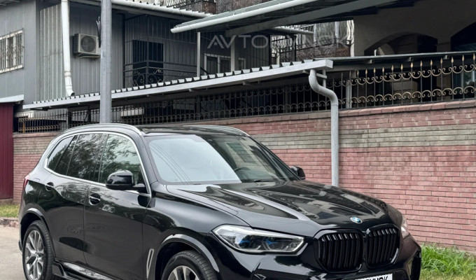 BMW X5 2019 года